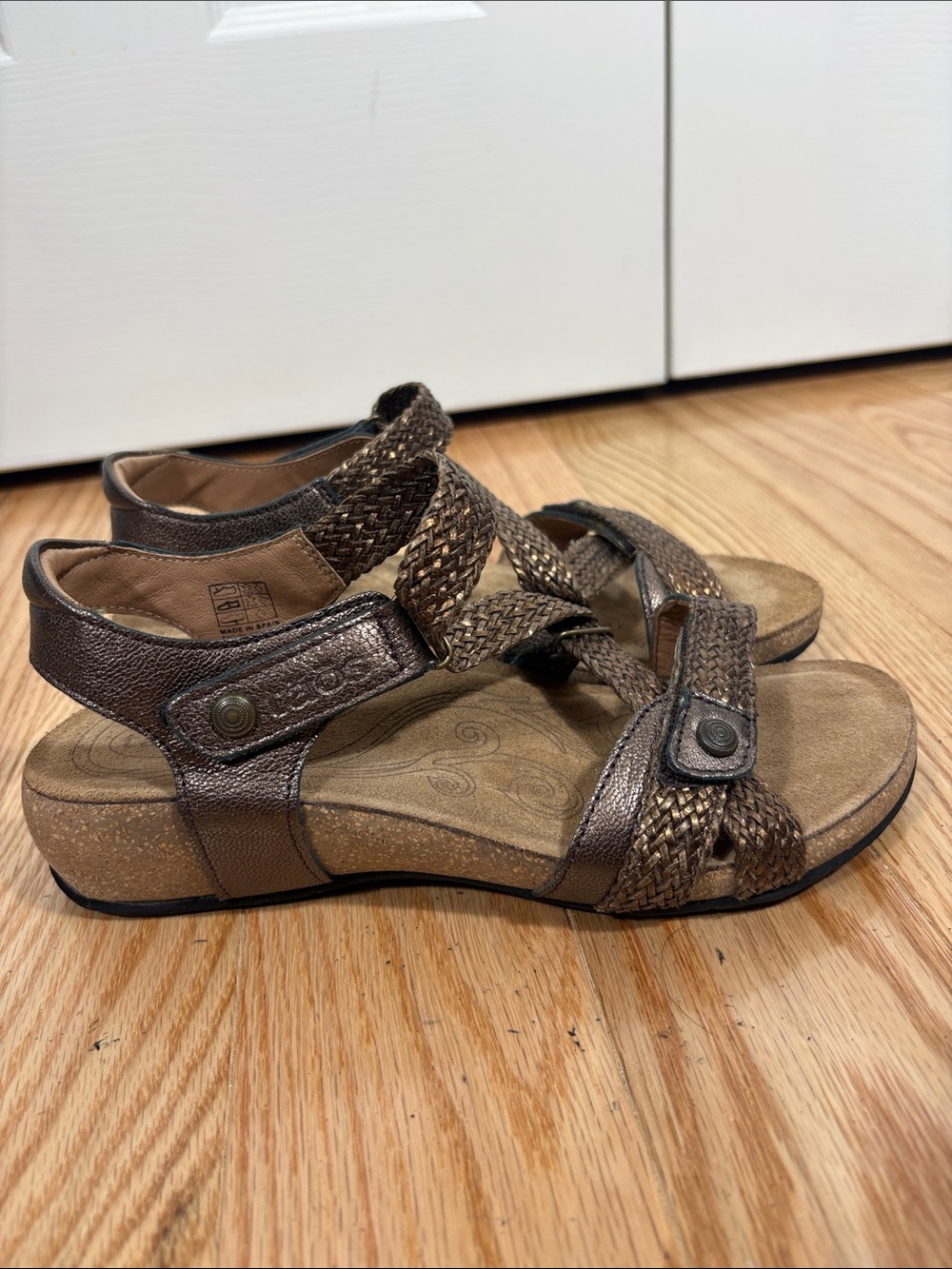 listing-status-banner